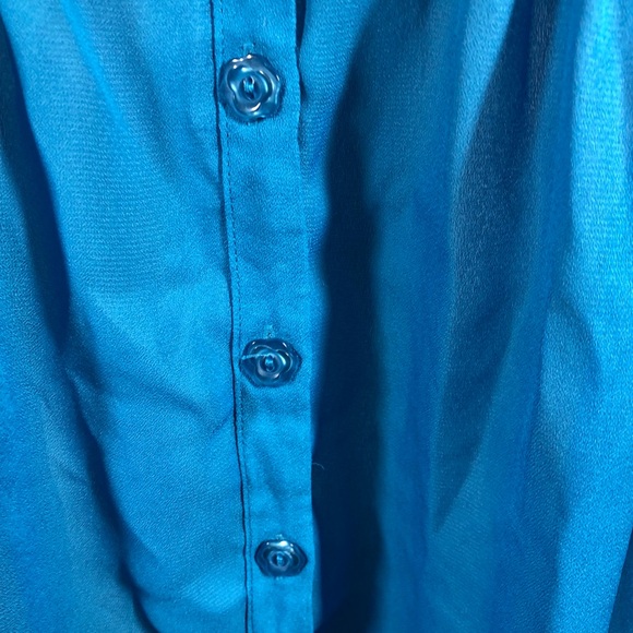 Love Denim 24/7 Women’s 22W Shear Batwing Blouse - Picture 4 of 13